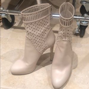 Never Worn Sergio Rossi boots Sz.39